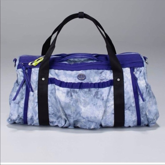 lululemon athletica Handbags - Lululemon Duffle Bruised Blueberry